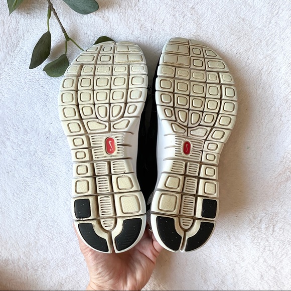 Nike | free run 2 in black and white - Picture 7 of 10